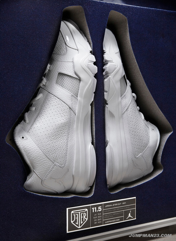 Derek Jeter Dj3k Signature Trunk 07