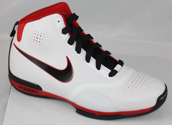 Nike Zoom Bb 1.5 03