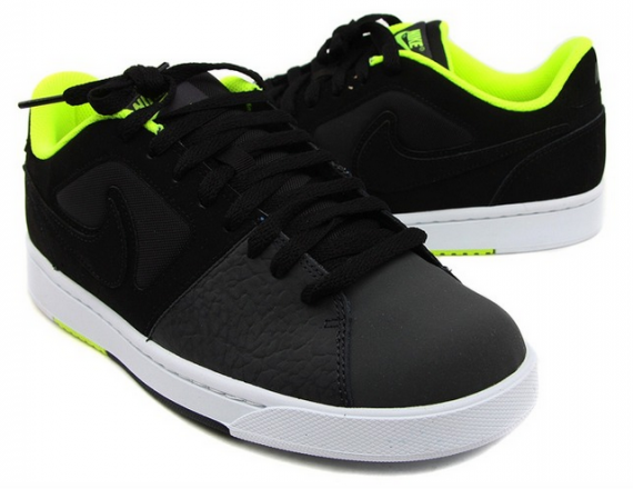 Nike Side 2 Side