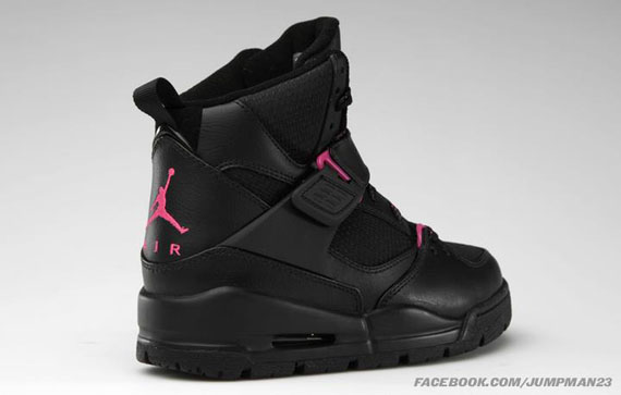 Jordan Brand Girls Holiday 11 17