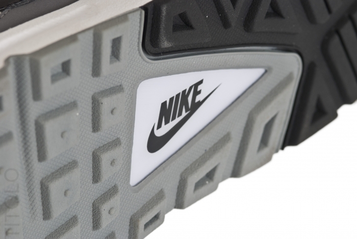 Nike Air Max Command Metallic Silver Black Cool Grey 4