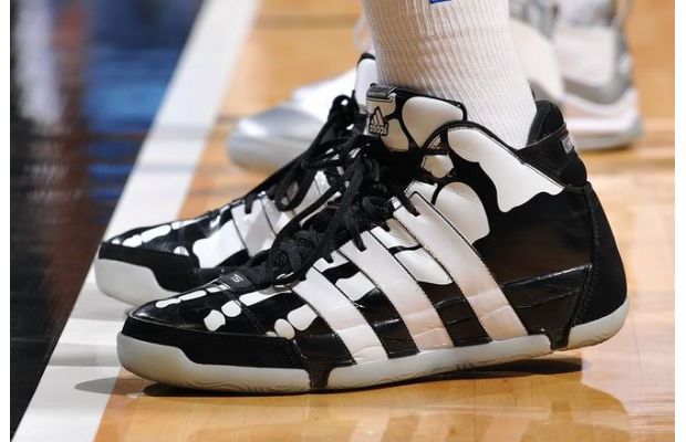Complex Adidas List 3
