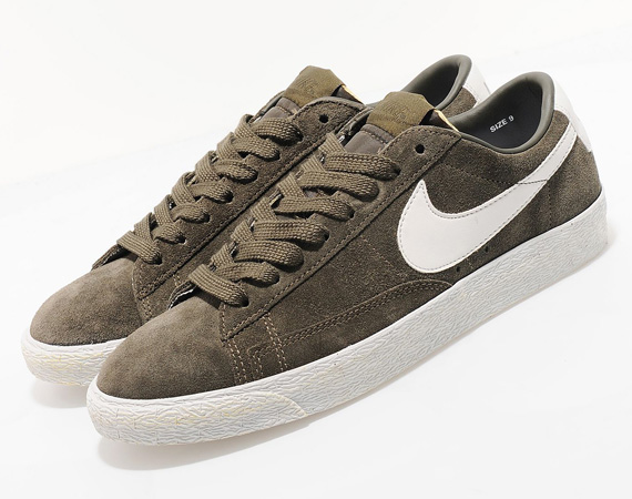 Nike Blazer Vntg Low Sable Green Size 04