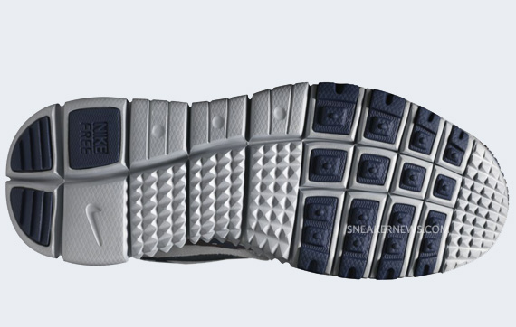 Nike Trainer 1.3 Mid Shield Navy 01