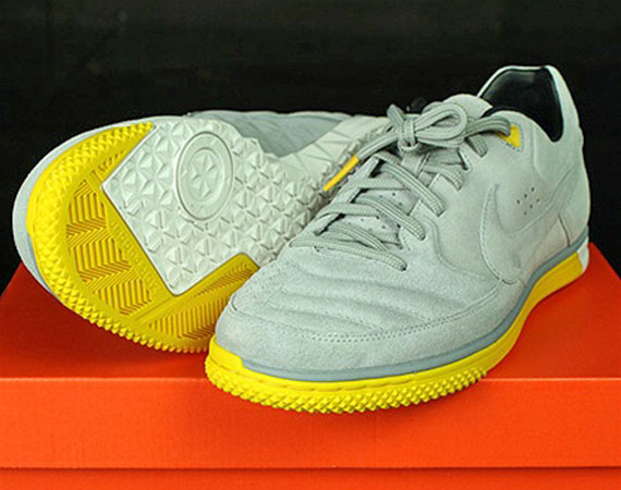 Livestrong Nike Street Gato 01