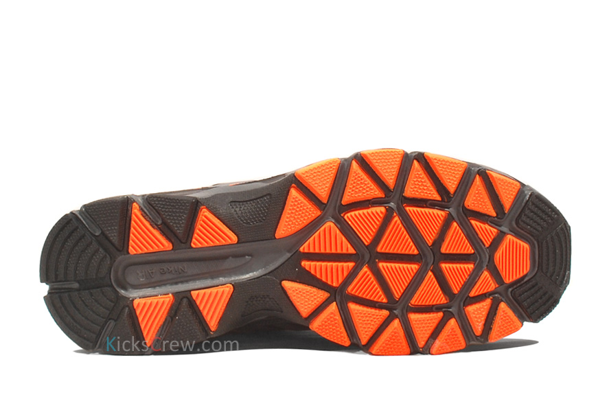 Nike Air Trail Ridge 2 Shield Dark Grey Black Total Orange 4