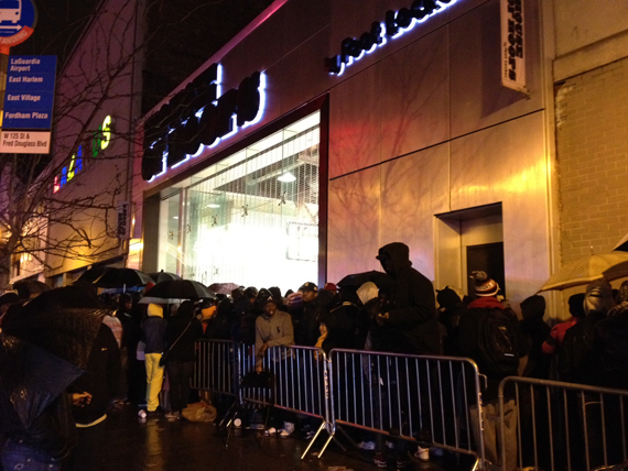 Air Jordan 11 Concord Release Recap 12