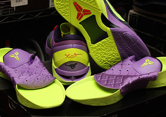 Nike Zoom Kobe VII 'Christmas'