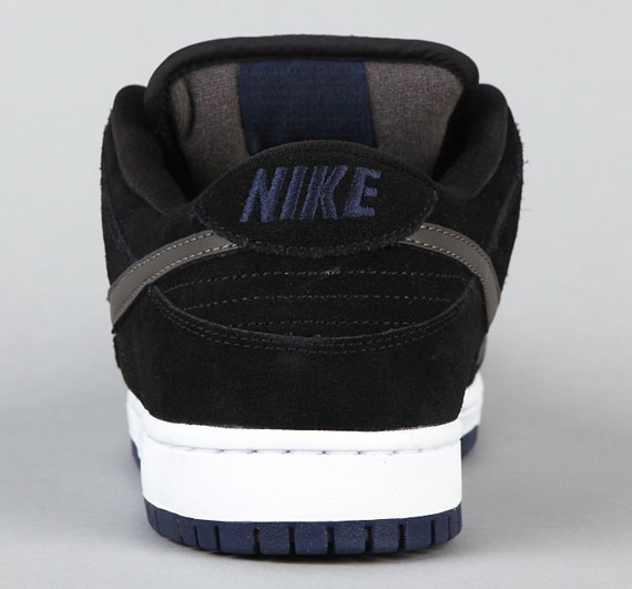 Nike Sb Dunk Low Black Midnight Fog Midnight Navy 3
