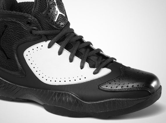 Air Jordan 2012 Deluxe – Black/White Dragon