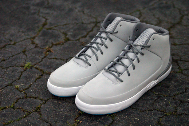 Jordan V9 Grown Wolf Grey Current Blue Cool Grey White 4