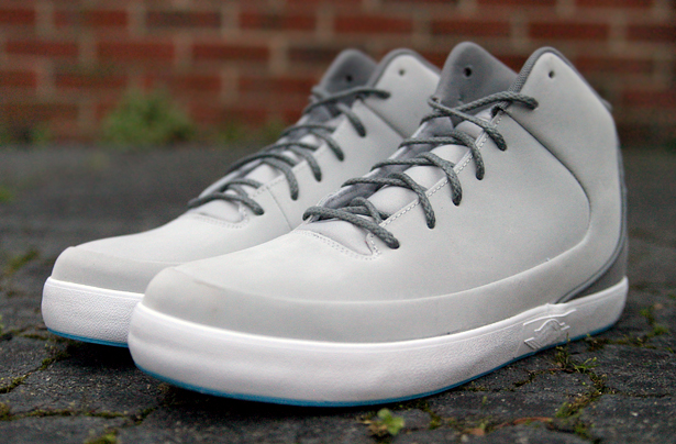 Jordan V9 Grown Wolf Grey Current Blue Cool Grey White 5