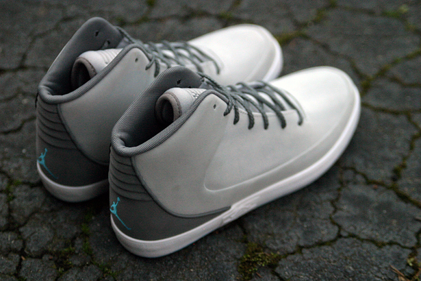 Jordan V.9 Grown - Wolf Grey - Current Blue - Cool Grey