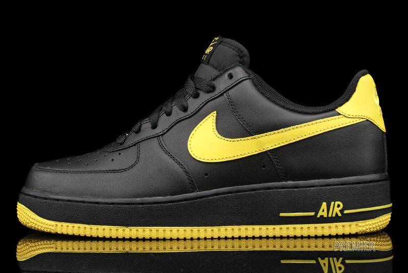 Nike Air Force 1 Low Black Varsity Maize 1