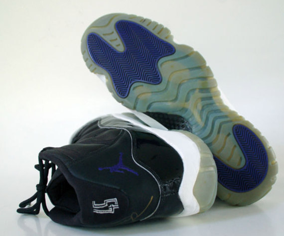 Air Jordan Xi Space Jam Autographed Game Worn 45 Sample 4