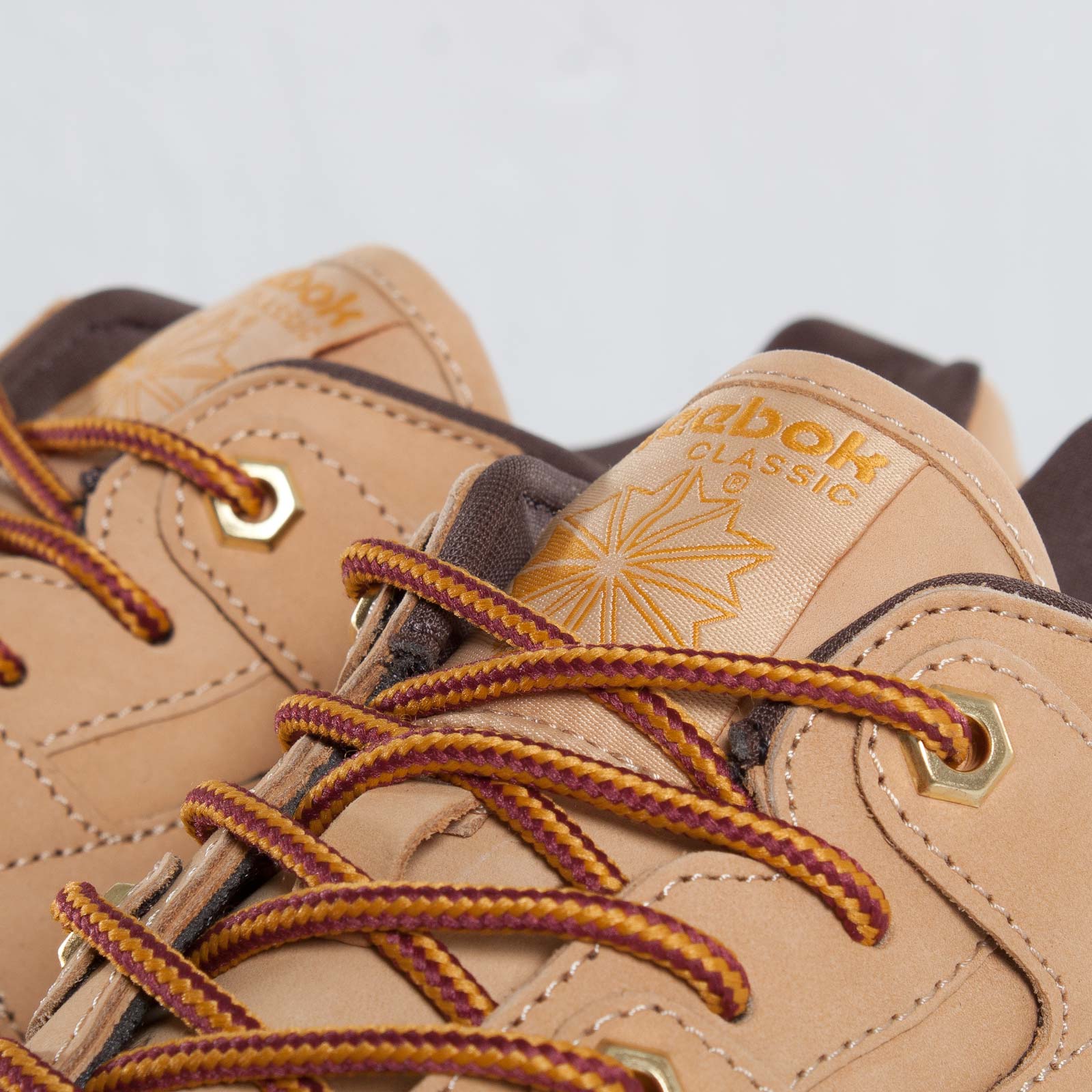Caterpillar Reebok Workout Plus 6