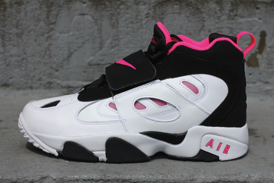 Nike Air Diamond Turf Ii Gs White Black Pink 2