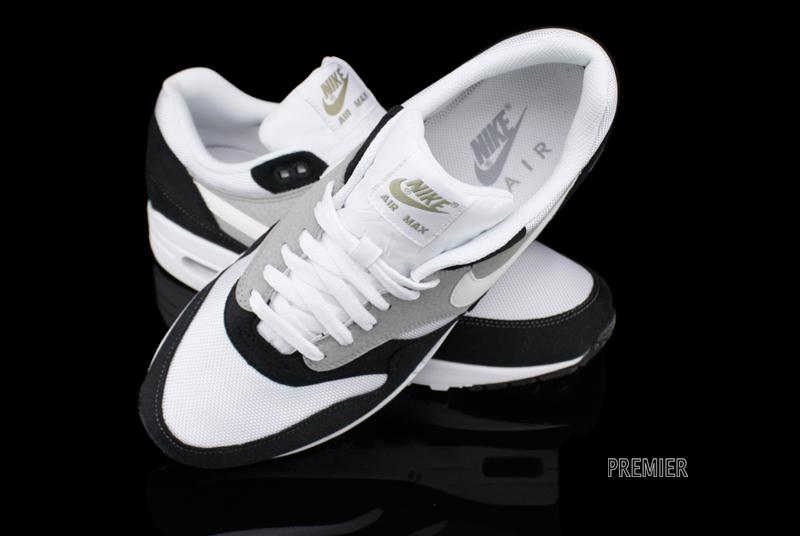 Nike Air Max 1 Black White 6
