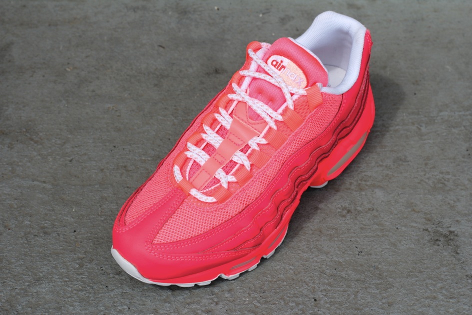 Nike Wmns Air Max 95 Hot Punch White Storm Pink 3