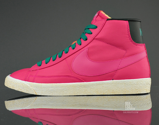 Nike Blazer High Vntg Nd Voltage Cherry 2