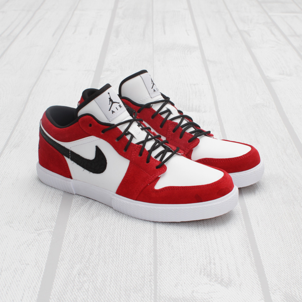 Air Jordan Retro V1 White Black Gym Red 2