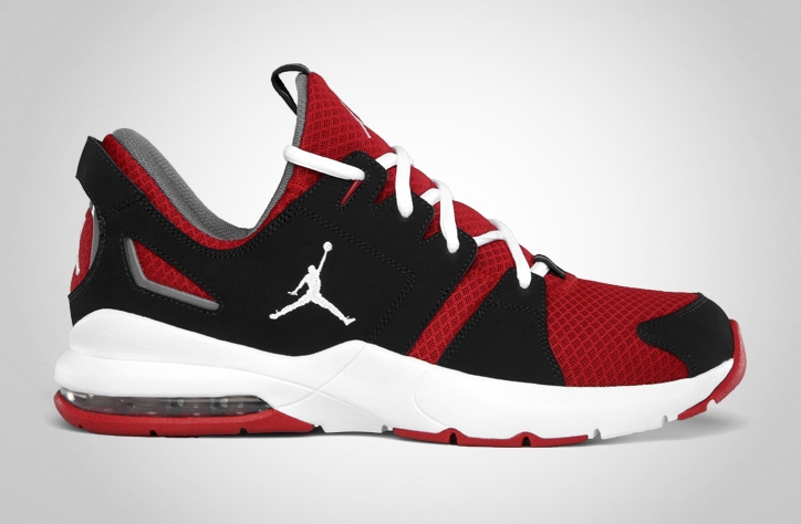 Jordan Trunner Flash 01
