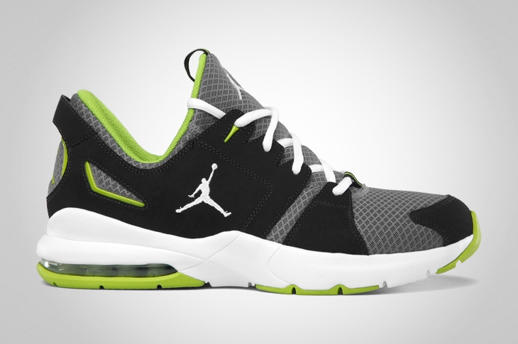 Jordan Trunner Flash 02