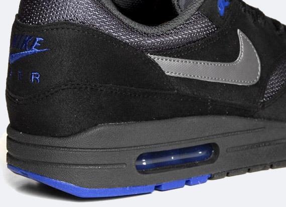 nike-air-max-90-black-dark-grey-blue-1 Nike Air Max 90 Black Dark Grey Blue 1