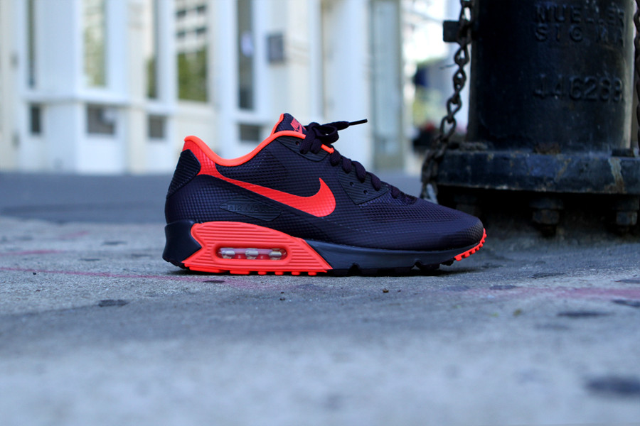 Nike Air Max 90 Hyperfuse Port Wine Bright Crimson 2