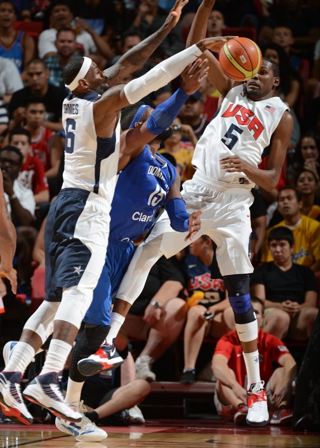 Team Usa Vs Dominican Republic Sneakers 04