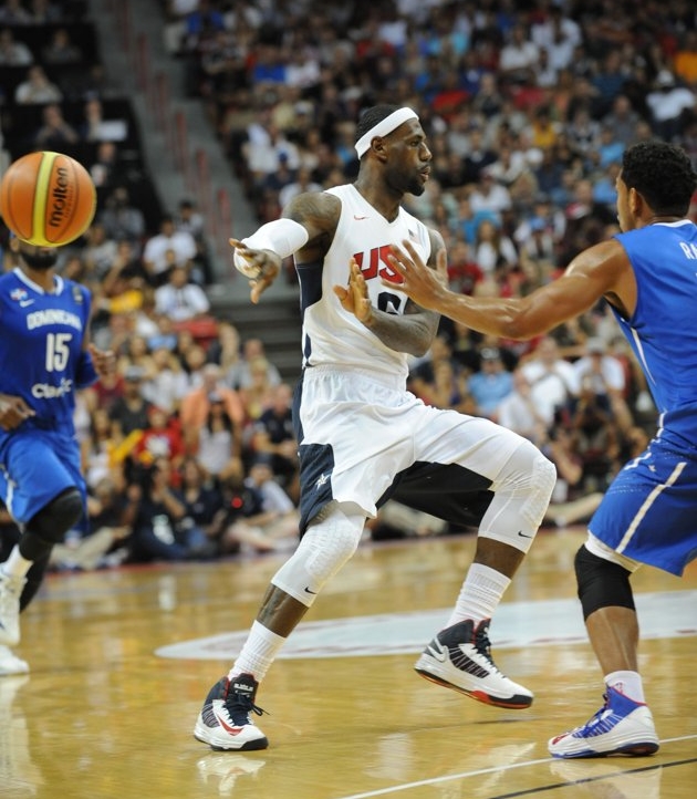 Team Usa Vs Dominican Republic Sneakers 11