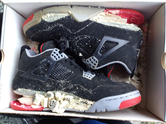 Air Jordan Iv Bred 1999 Dissolved 2