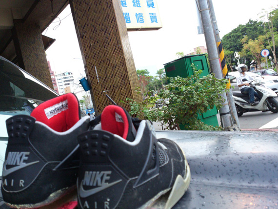 Air Jordan Iv Bred 1999 Dissolved 9
