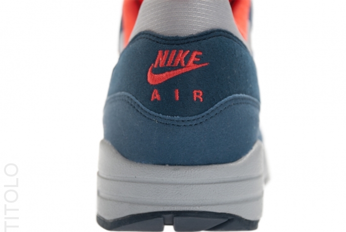 Nike Wmns Air Max 1 Wolf Grey Sunburst Utility Blue 4