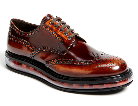 Prada Levitate 0