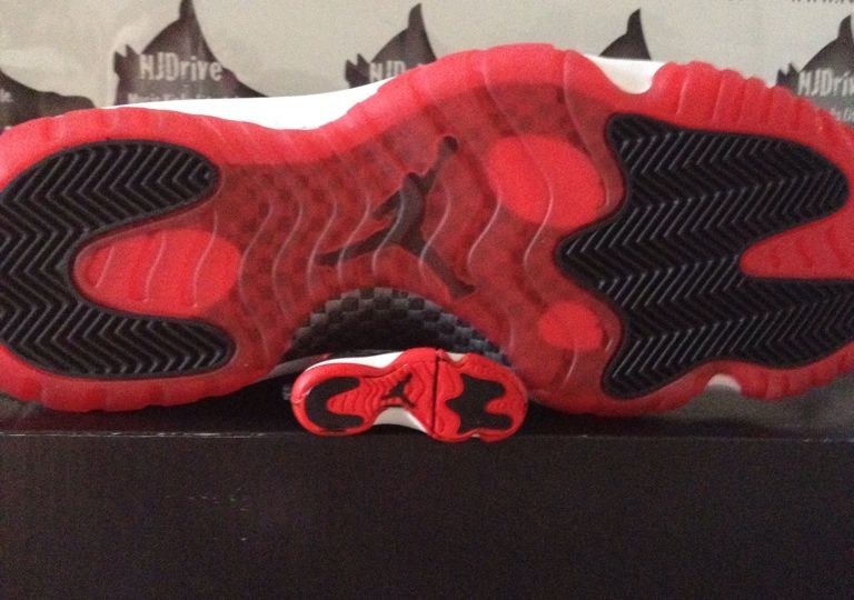Air Jordan Xi Bred Usb Key Chain 01