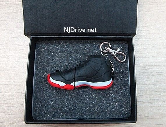 Air Jordan Xi Bred Usb Key Chain 04