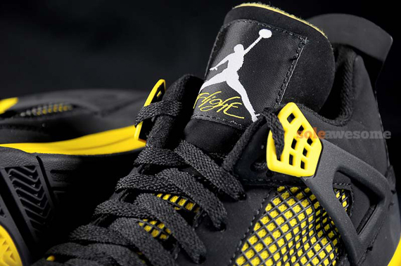 Thunder Jordan 4 5