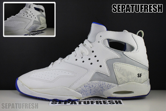 Nike Air Challenge Huarache White True Royal Neutral Grey 140292 140
