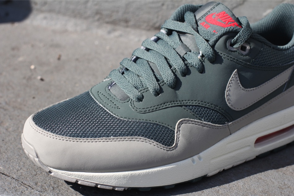 Nike Air Max 1 Essential Hasta 011