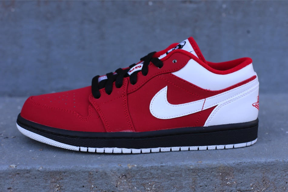 Air Jordan 1 Low Gym Red White Black 11