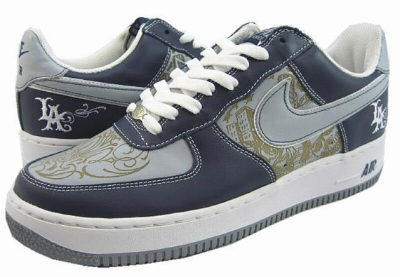 Mr Cartoon Nike Air Force 1 Low 2005