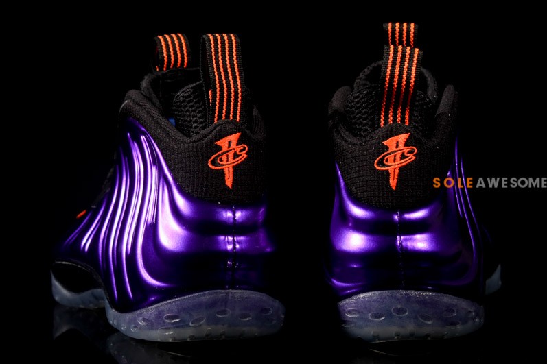 Nike Air Foamposite One Electro Purple 01