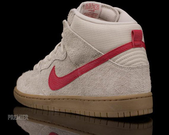 Nike Sb Dunk High Pro Birch Hyper Red 3