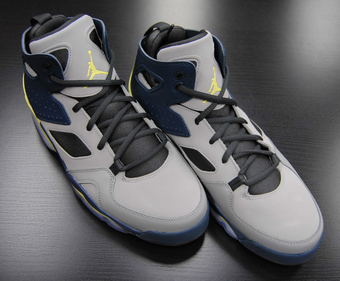 Jordan Flight Club 91 Matte Silver Electric Yellow Squadron Blue 4