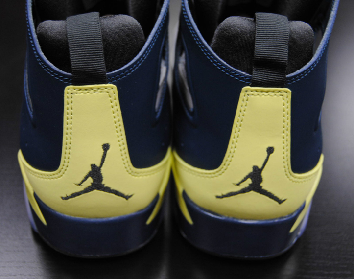 Jordan Flight Club 91 Matte Silver Electric Yellow Squadron Blue 5