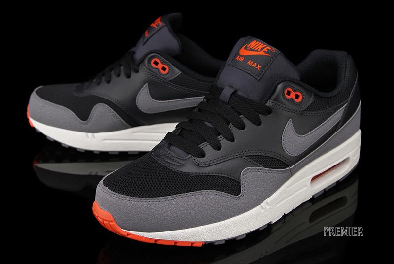 Nike Air Max 1 Essential Black Cool Grey Team Red 05