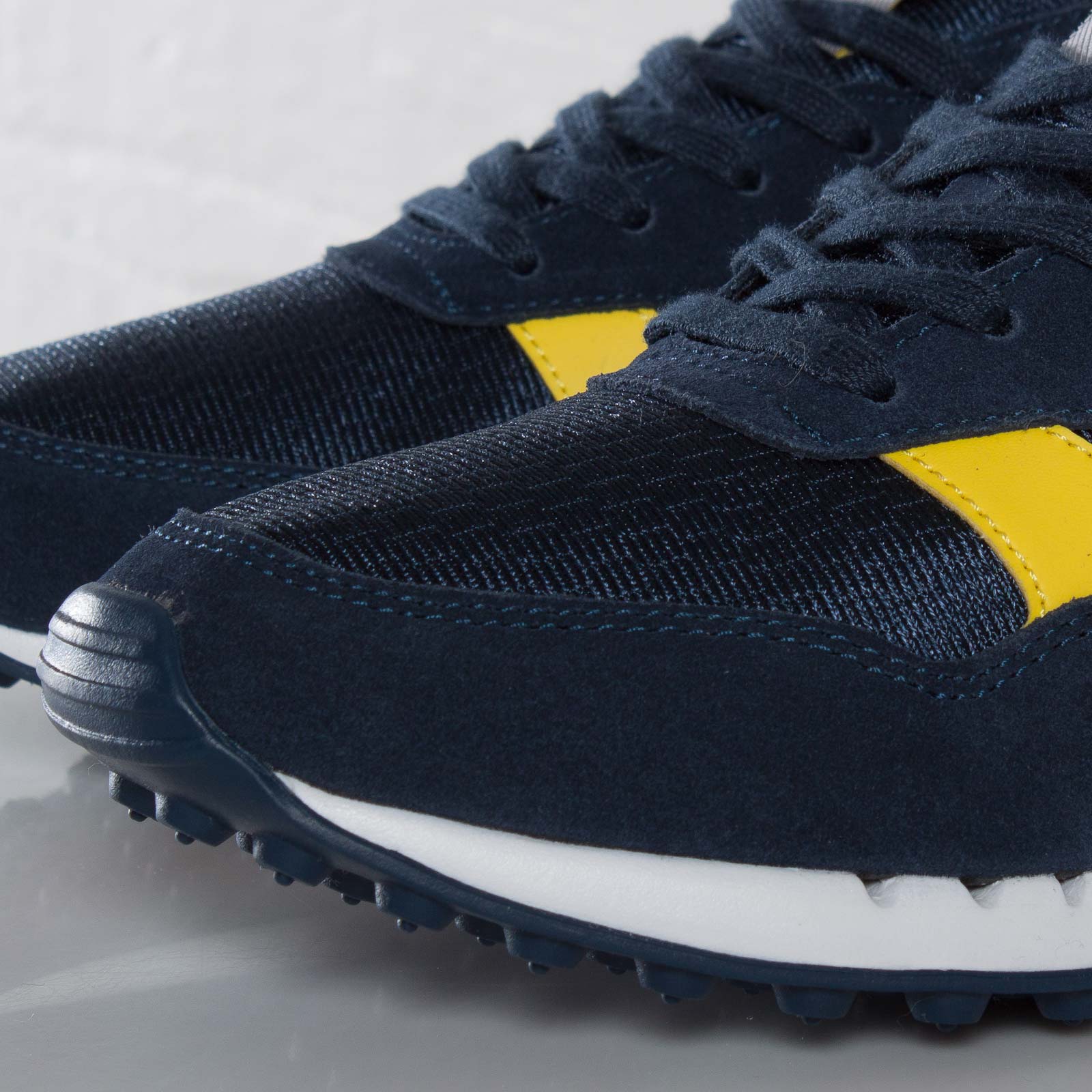 Reebok Ers 1500 Navy Yellow White 8