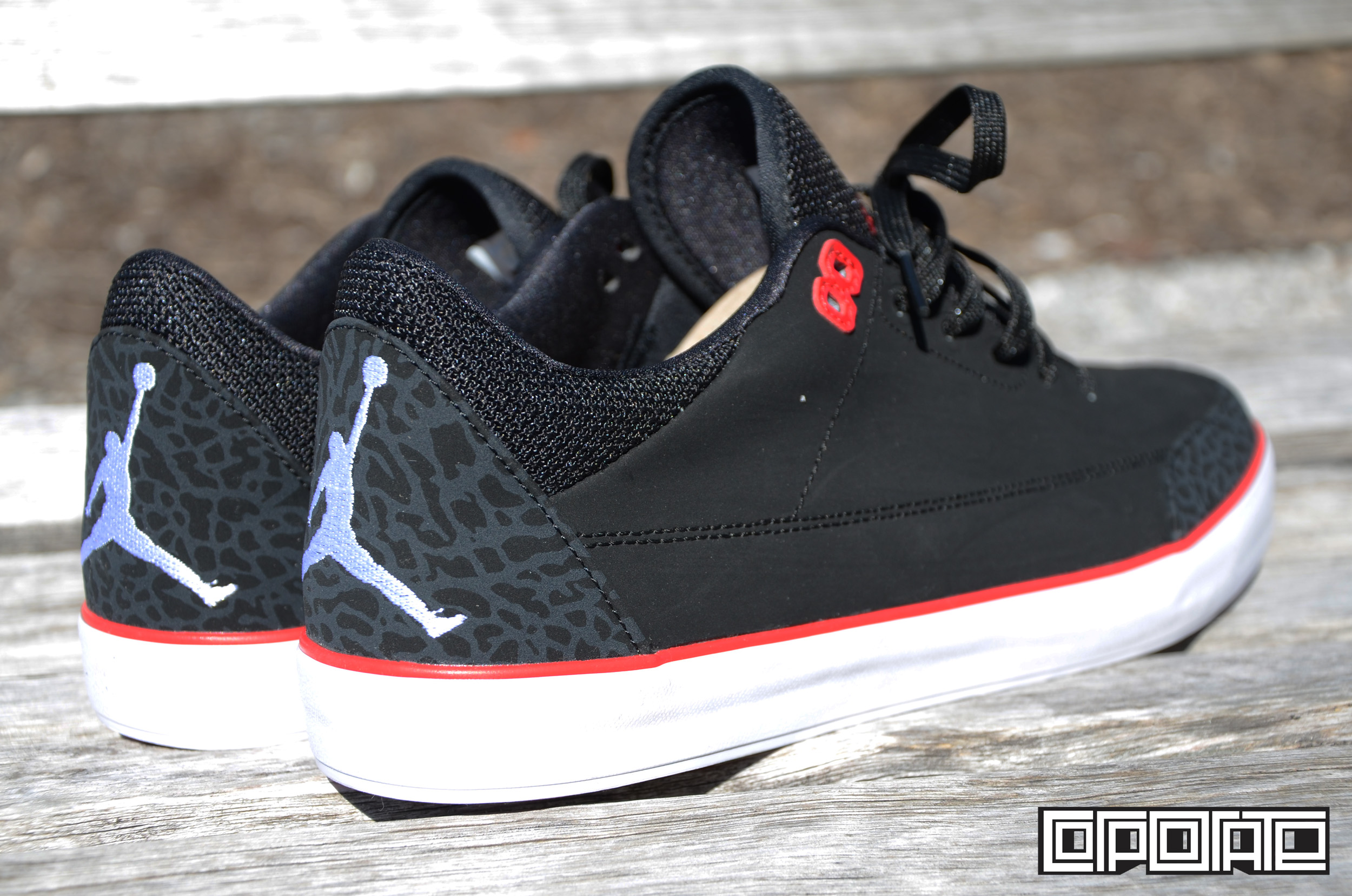 Jordan Court Ac.1 Black Gym Red White 2