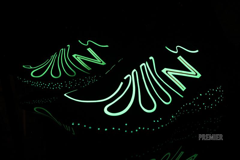 New Balance 890 V3 Paul Revere 02
